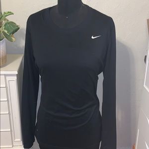 Nike relaxed-fit, Long-sleeve shirt (Final Price)